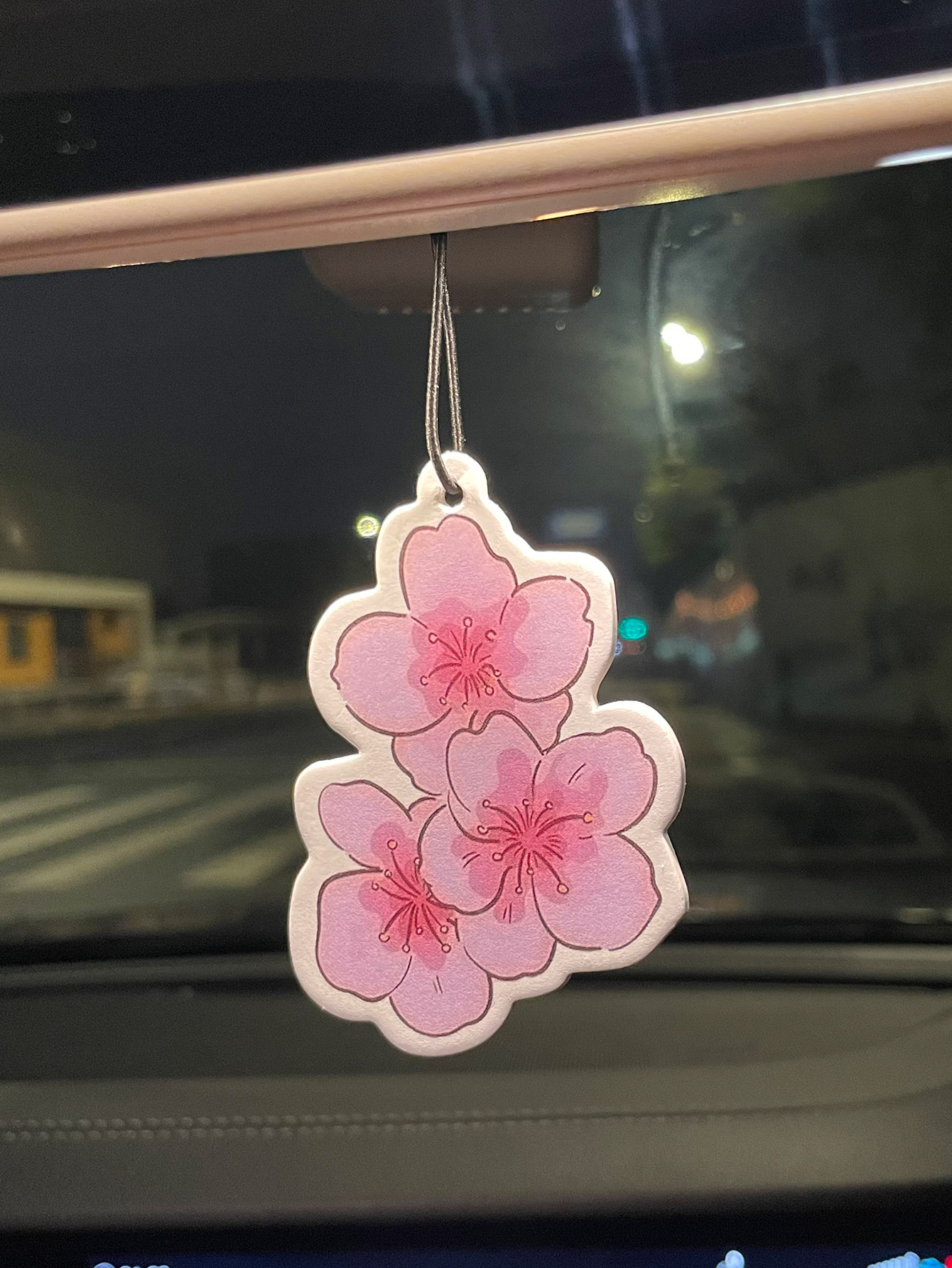 Sakura/Frezya Taze Kokulu Beş  - Perfume And Fragrance Are Same incelemesi ve fiyatı